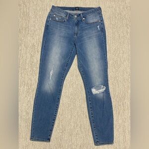 Gap Women’s Distressed Curvy True Skinny Jeans, 30R